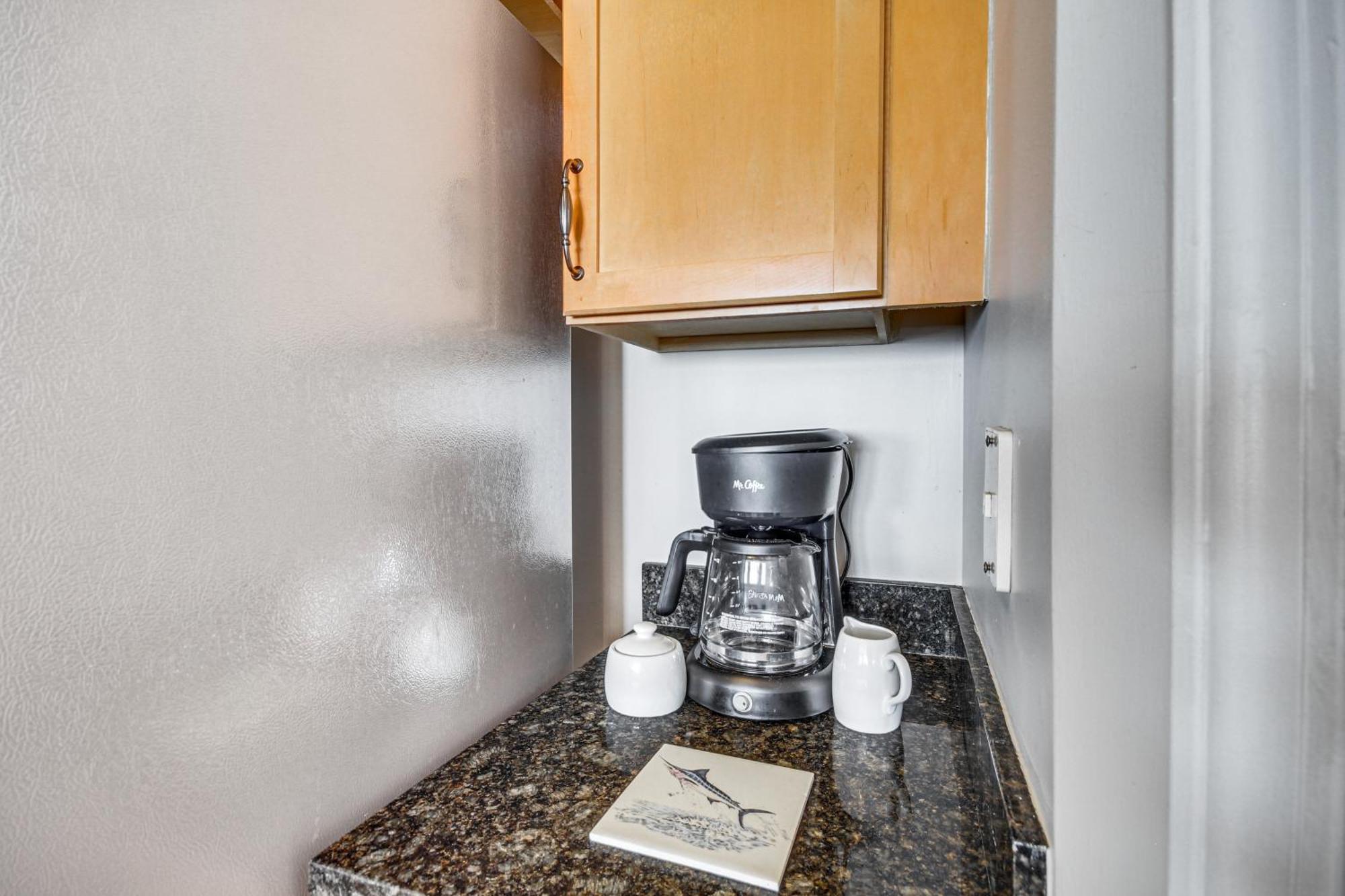 Sleek Gulfport Condo With Ocean Views And Pool Access! Esterno foto